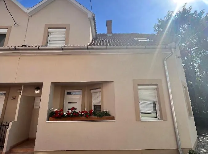 Kisvoelgy House Apartament Eger