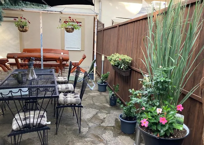 Apartament Kisvoelgy House *